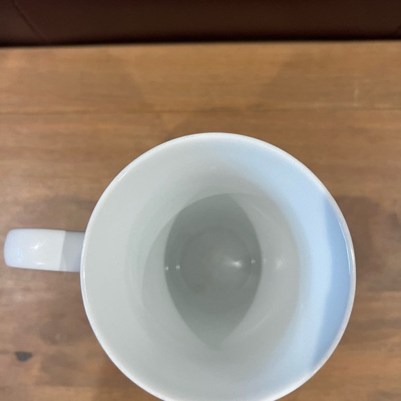 Beautiful Peacock tall coffee mug.Excellent condition.6 1/4”tall 3 3/4” across - Picture 3 of 4